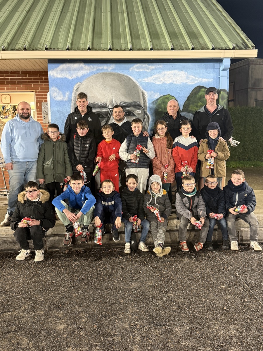 Des suprises et de l'émotion pour le dernier cours de l'année de l'école de pétanque